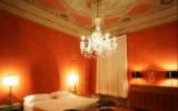 Zimmer Italien: N4U Guest House Florence Mit 5 Zimmern, Toskana Innenland, ...