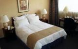 Hotel Kanada: 3 Sterne Best Western Roehampton Hotel & Suites In Toronto ...