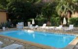 Hotel Languedoc Roussillon: 2 Sterne Hotel Le Bon Port In Collioure Mit 23 ...