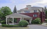 Hotelvermont: 2 Sterne Holiday Inn Express South Burlington, 62 Zimmer, ...