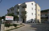 Hotel Kroatien Parkplatz: 3 Sterne Aparthotel Buratovic In Vinjerac , 23 ...