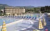 Hotel Italien: 3 Sterne Hotel La Perla In Garda Mit 148 Zimmern, Italienische ...