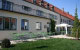 Hotel Deutschland: Schlosshof Anno 1743 In Wolnzach Mit 16 Zimmern Und 3 ...