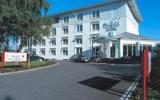 Hotel Werl Sauna: 4 Sterne Maifeld Sport- Und Tagungshotel In Werl, 57 Zimmer, ...