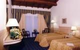 Hotel Ferrara Emilia Romagna: 4 Sterne Hotel Orologio In Ferrara, 46 Zimmer, ...