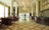 Hotel Republik Südafrika: 4 Sterne Holiday Inn Sandton In Johannesburg Mit ...