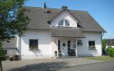 Ferienhaus Strotzbüsch Fernseher: Borsch In Strotzbüsch, Eifel Für 2 ...