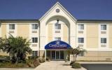 Hotel Dallas Texas: Candlewood Suites Dallas Park Central In Dallas (Texas) ...