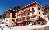 Hotel Rhone Alpes: Hôtel La Datcha In Chamrousse 1650 Mit 30 Zimmern Und 2 ...