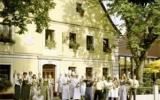 Hotel Deutschland: Hotel Gasthof Sonne In Neuendettelsau Mit 30 Zimmern Und 3 ...