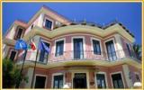Hotel Kampanien Solarium: Relais Villa Oteri In Bacoli (Naples) Mit 9 Zimmern ...