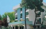 Hotel Italien: 3 Sterne Hotel Ideal Bianchini In Riccione Mit 38 Zimmern, ...