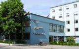 Hotel Innsbruck Stadt: 2 Sterne Pension Technikerhaus In Innsbruck Mit 41 ...