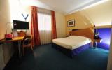 Hotel Nord Pas De Calais: 3 Sterne Express By Holiday Inn Arras, 98 Zimmer, ...