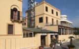 Hotel Lazio Solarium: Hotel Bellavista In Lido Di Ostia (Roma) Mit 24 Zimmern ...