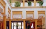 Hotel Andalusien: 3 Sterne Eurostars Regina In Sevilla Mit 90 Zimmern, ...