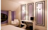 Hotel Málaga Andalusien: 4 Sterne Room Mate Lola In Málaga Mit 50 Zimmern, ...