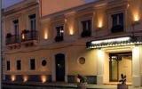 Hotel Sizilien: 3 Sterne Hotel Como In Siracusa Mit 20 Zimmern, Italienische ...
