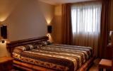 Hotel Torrelavega Parkplatz: 2 Sterne Husa Wuppertal In Torrelavega, 20 ...