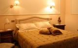 Hotel Pimonte: 3 Sterne Hotel S.angelo In Pimonte (Naples) Mit 90 Zimmern, ...