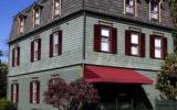 Hotel Newport Rhode Island: Victorian Ladies Inn In Newport (Rhode Island) ...