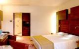 Hotel Mailand Lombardia: 4 Sterne Art Hotel Navigli In Milan, 99 Zimmer, ...