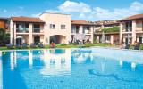 Ferienanlage Gardasee: Corte Delle Rose: Anlage Mit Pool Für 6 Personen In ...