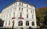 Hotel Deutschland Parkplatz: Opera Hostel In Erfurt , 28 Zimmer, Thüringer ...