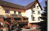 Hotel Hessen Reiten: 3 Sterne Hotel-Restaurant-Barbarossa In Rodenbach, 25 ...