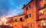 Hotel Italien: 4 Sterne Hotel Villa La Rocca In Rocca Priora, 26 Zimmer, Rom Und ...