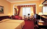 Hotel Italien: Atahotel Executive In Milan Mit 420 Zimmern Und 4 Sternen, ...