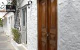 Hotel Attiki: 3 Sterne Sidra Hotel In Hydra, 16 Zimmer, Griechisches Festland, ...