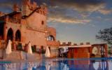 Zimmer Ligurien: 2 Sterne Ippotur Medieval Resort In Castelnuovo Magra Mit 30 ...