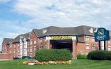 Hotel Kanada: 3 Sterne Quality Suites Whitby In Whitby (Ontario) Mit 104 ...