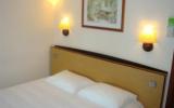 Hotel Nord Pas De Calais Klimaanlage: Campanile Maubeuge Mit 39 Zimmern ...