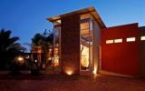 Zimmergauteng: 4 Sterne African Moon Corporate House In Kempton Park Mit 15 ...
