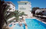 Hotel Mallorca: Diamant Junior In Cala Ratjada Mit 18 Zimmern Und 3 Sternen, ...