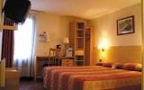 Hotel Frankreich Internet: 2 Sterne Kyriad Argenteuil Bezons Mit 45 Zimmern, ...