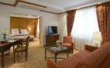 Hotel Obernai Klimaanlage: 4 Sterne A La Cour D'alsace In Obernai Mit 53 ...