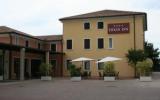 Hotel Italien: 4 Sterne Titian Inn Treviso In Silea Mit 70 Zimmern, Venetien ...