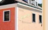 Hotel Niederosterreich Pool: 4 Sterne Das Steinberger In Altlengbach Mit 59 ...