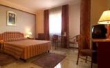 Hotel Pomezia Parkplatz: 4 Sterne Hotel Palace In Pomezia (Rome) Mit 78 ...