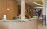 Hotel Midi Pyrenees Parkplatz: 2 Sterne Hotel Ours Blanc - Place Victor Hugo ...