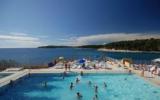 Ferienanlage Kroatien: 2 Sterne Splendid Resort In Pula (Croatia), 110 ...