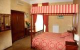 Zimmer Italien: Tourist House In Florence Mit 11 Zimmern, Toskana Innenland, ...