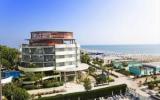 Hotel Italien: 5 Sterne Hotel Waldorf In Milano Marittima Mit 30 Zimmern, ...