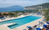 Hotel Italien: Art Hotel Gran Paradiso In Sorrento Mit 100 Zimmern Und 4 ...