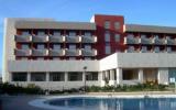 Hotel Spanien Solarium: Hotel Montera Plaza In Los Barrios Mit 64 Zimmern Und 4 ...