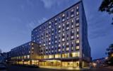 Hotel Deutschland Parkplatz: 4 Sterne Melia Düsseldorf Mit 201 Zimmern, ...