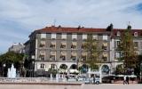 Hotel Aquitanien: 2 Sterne Logis Le Bourbon In Pau, 31 Zimmer, Baskenland, ...